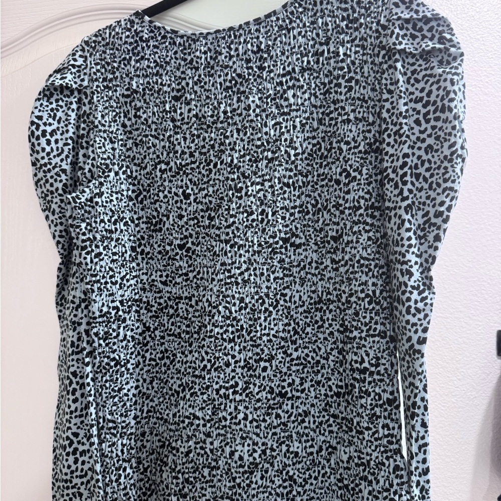 NWT Parker Danna Animal Print Blouse in Artic Frost - Picture 2 of 4